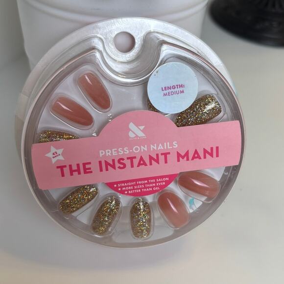 Olive & June Gold Glitter Shimmer Pink The Instant Mani Press On Nails Medium - Picture 1 of 2